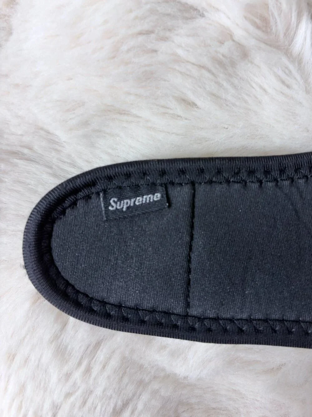 SUPREME Arabic Logo Neoprene Facemask
